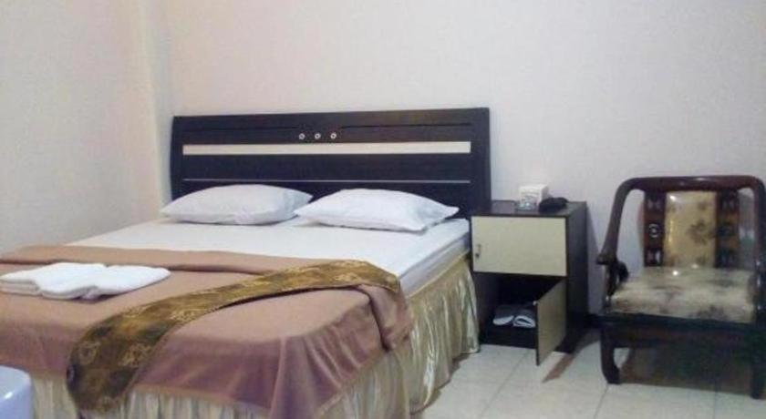 New Merdeka Hotel Jembel Zewnętrze zdjęcie