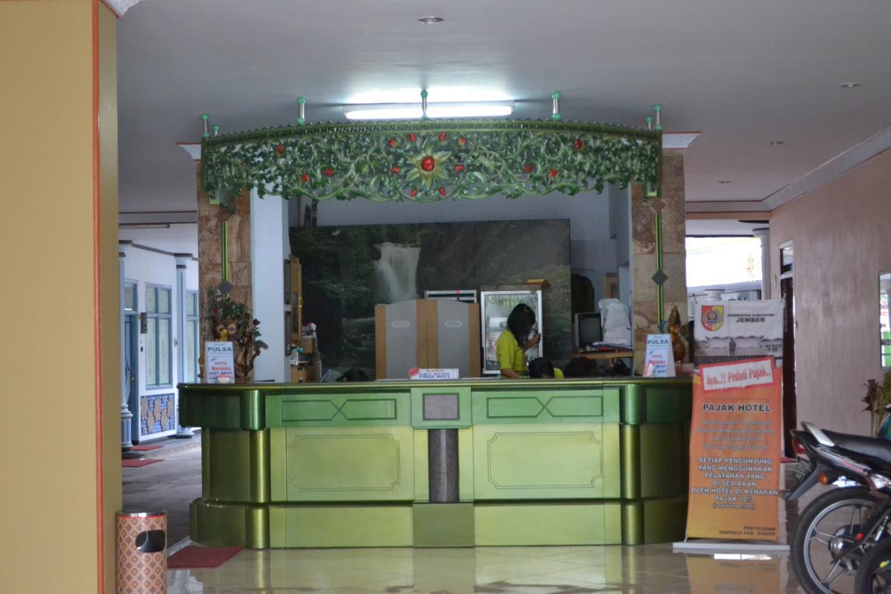 New Merdeka Hotel Jembel Zewnętrze zdjęcie