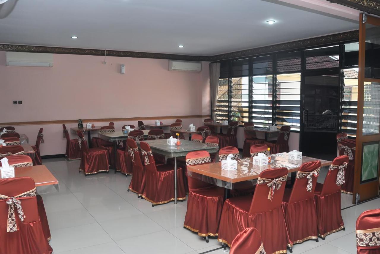 New Merdeka Hotel Jembel Zewnętrze zdjęcie