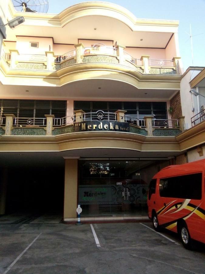 New Merdeka Hotel Jembel Zewnętrze zdjęcie